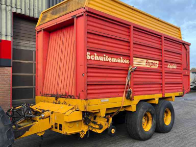 Lade- und Dosierwagen Schuitemaker Rapide 125 S opraapwagen. Weidebouwmachines