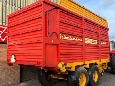 Lade- und Dosierwagen Schuitemaker Rapide 125 S opraapwagen. Weidebouwmachines