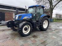 Schlepper / Traktor New Holland T6030