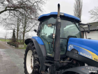 Schlepper / Traktor New Holland T6030