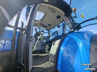 Schlepper / Traktor New Holland T6080