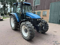 Schlepper / Traktor New Holland TS90