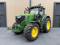 Schlepper / Traktor John Deere 6215R