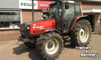 Schlepper / Traktor Valmet 6400 met vloeistofkoppeling
