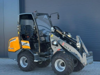 Radlader Giant G2700