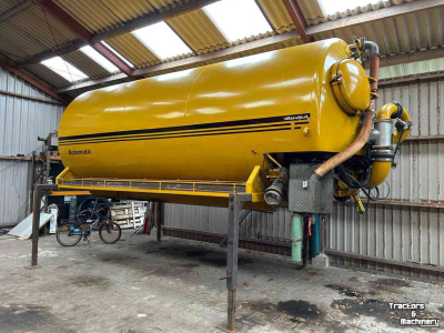 Hakenlift-Container System Kurstjens 3 asser
