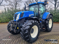 Schlepper / Traktor New Holland T 7.220