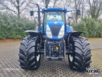 Schlepper / Traktor New Holland T 7.220