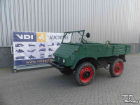 Schlepper / Traktor  Unimog 411