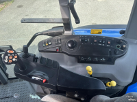 Schlepper / Traktor New Holland T7550