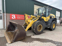 Radlader Komatsu WA270 8 Shovel