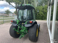 Obsttraktor John Deere 4066R