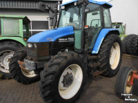 Schlepper / Traktor New Holland ts100