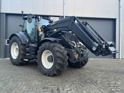 Schlepper / Traktor Valtra T175e Active