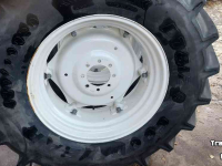 Räder, Reifen, Felgen & Distanzringe Good Year 480/70R30