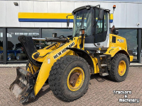 Radlader New Holland W130B