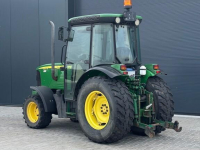 Schlepper / Traktor John Deere 5615v