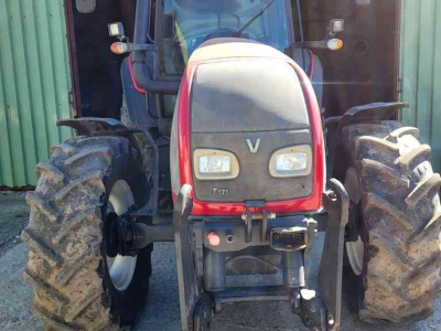 Schlepper / Traktor Valtra T131