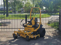 Aufsitzrasenmäher Cub Cadet XZ7 L122