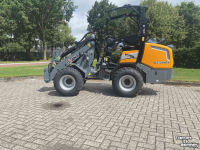 Radlader Giant G2700 HD+