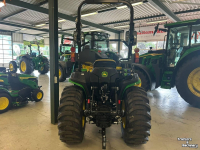 Obsttraktor John Deere 3025E