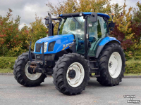 Schlepper / Traktor New Holland T6020