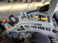 Schlepper / Traktor New Holland T6020