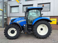 Schlepper / Traktor New Holland T6 155 AC