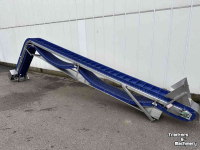 Förderband  Franz Nahrungsmittelmaschinen elevator  Stijle opvoerband met schakelband  30 cm breed