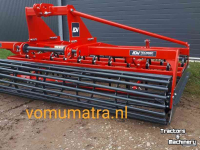 Saatbettkombination ADV Technik Frontzaaibedcombinatie  Frontverkruimelaar ook in 2,5 + 3,5 + 4 mtr.