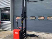 Schubmaststapler Manitou ES 720