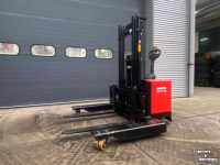 Schubmaststapler Manitou ES 720