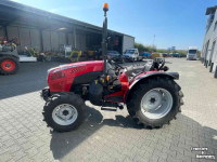 Obsttraktor McCormick X2.055 smalspoor tractor (demo model)