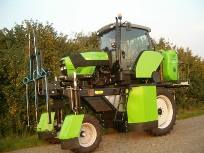 Schlepper / Traktoren Deutz-Fahr Agroplus 310