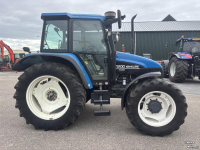Schlepper / Traktor New Holland TS100