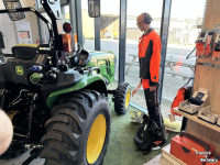 Obsttraktor John Deere 3038E