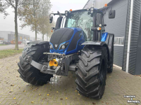 Schlepper / Traktor Valtra N174 Versu