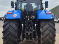 Schlepper / Traktor New Holland T7.245 PC Sidewinder INT4