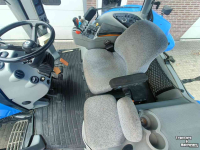 Schlepper / Traktor New Holland T8050 Supersteer powershift