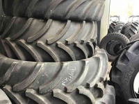 Räder, Reifen, Felgen & Distanzringe Vredestein Set 710/75R38 en 600/70R28