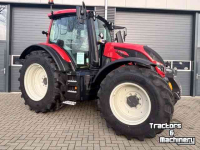 Schlepper / Traktor Valtra N175 Direct