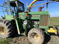 Feldhäcksler John Deere 5830