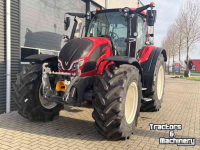 Schlepper / Traktor Valtra N175 Direct
