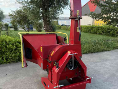 Holzhäcksler Lindana TP 200 PTO