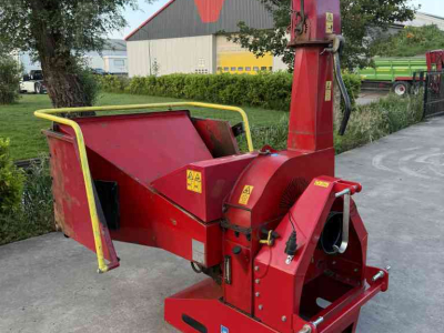 Holzhäcksler Lindana TP 200 PTO