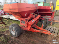 Düngerstreuer Rauch Kuhn MDS 921 op troley