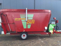 Futtermischwagen Vertikal Strautmann Verti-Mix Double 2401