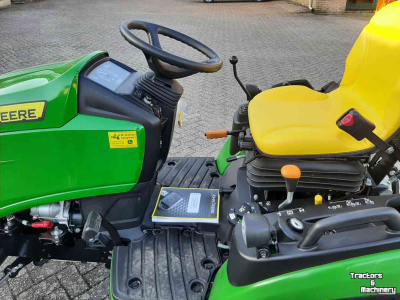 Gartentraktoren John Deere 1026R