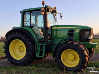 Schlepper / Traktor John Deere 6830