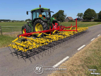 Striegelmaschine APV AS 900 M1 (showmodel)